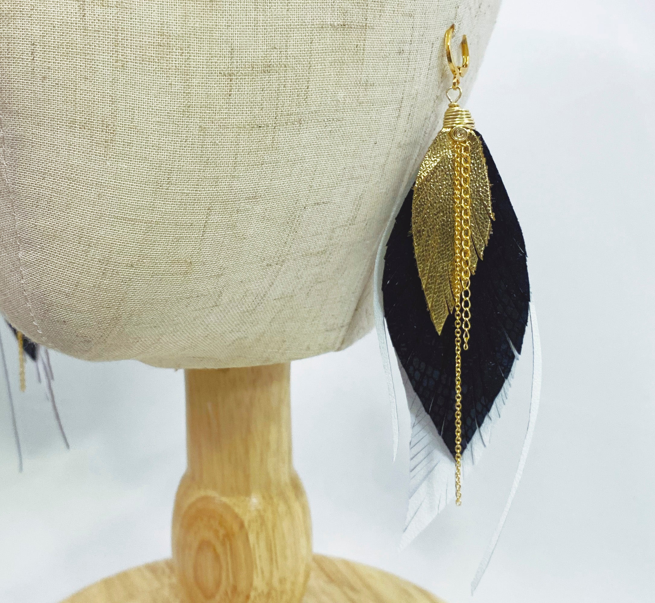 Aretes Pica Blanco y Negro