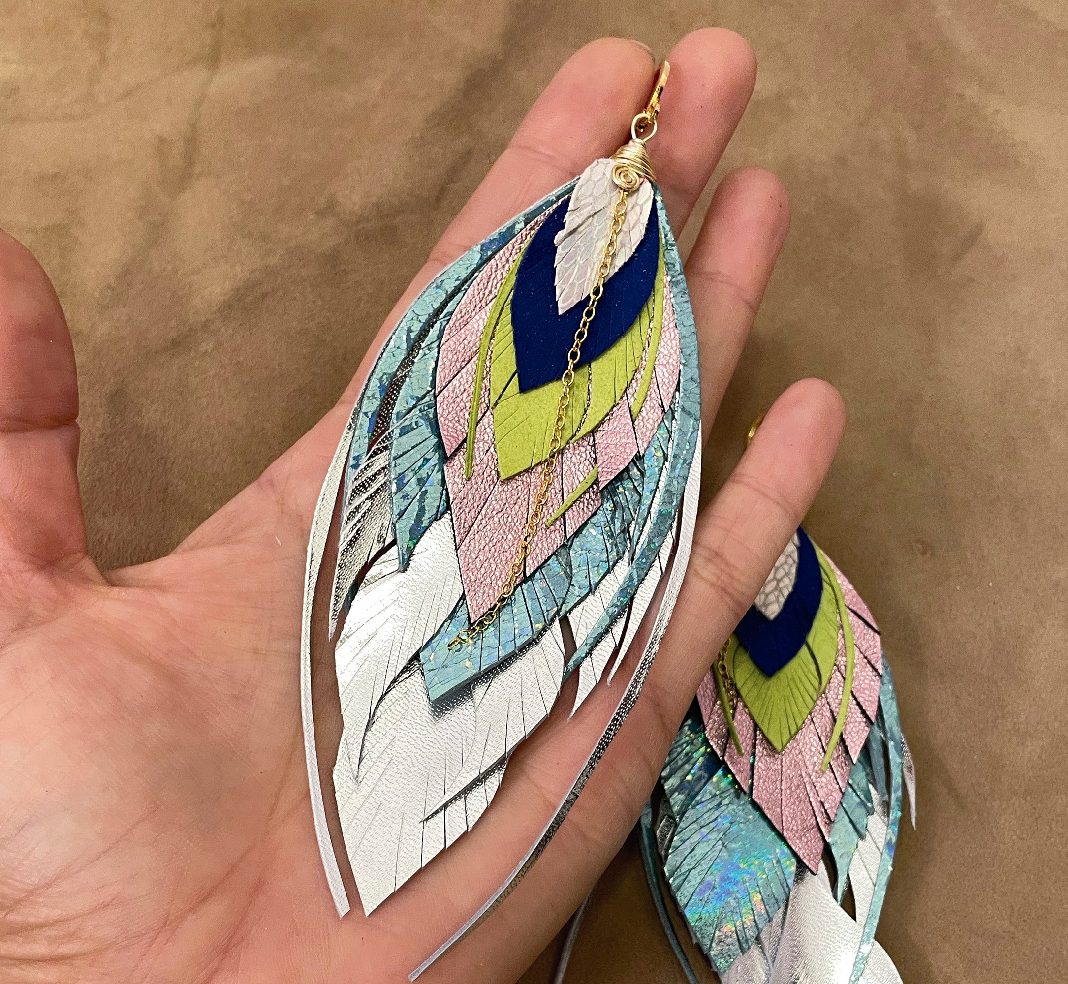 Aretes Multipluma Arcoiris