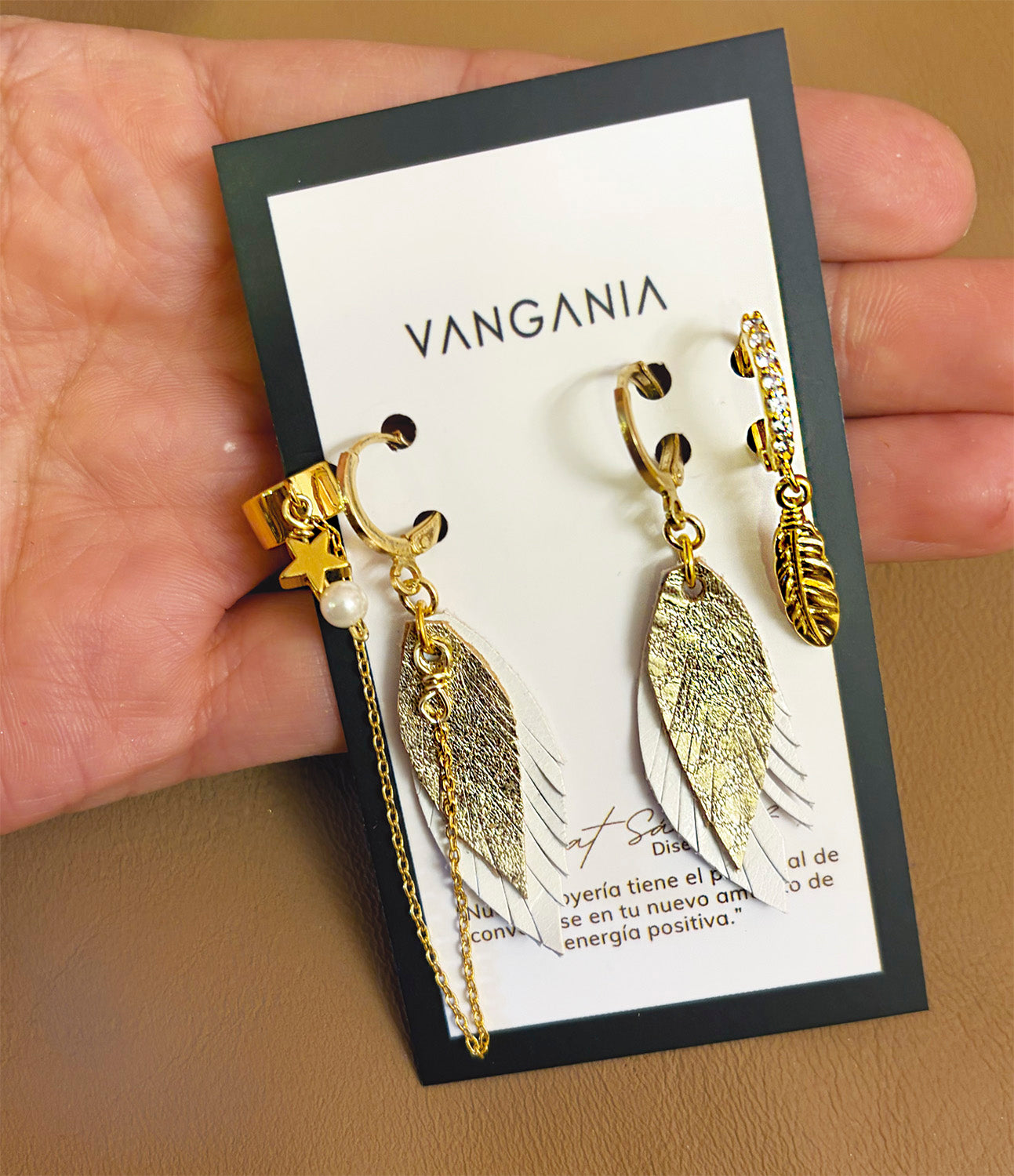 Aretes Huggies Blanco