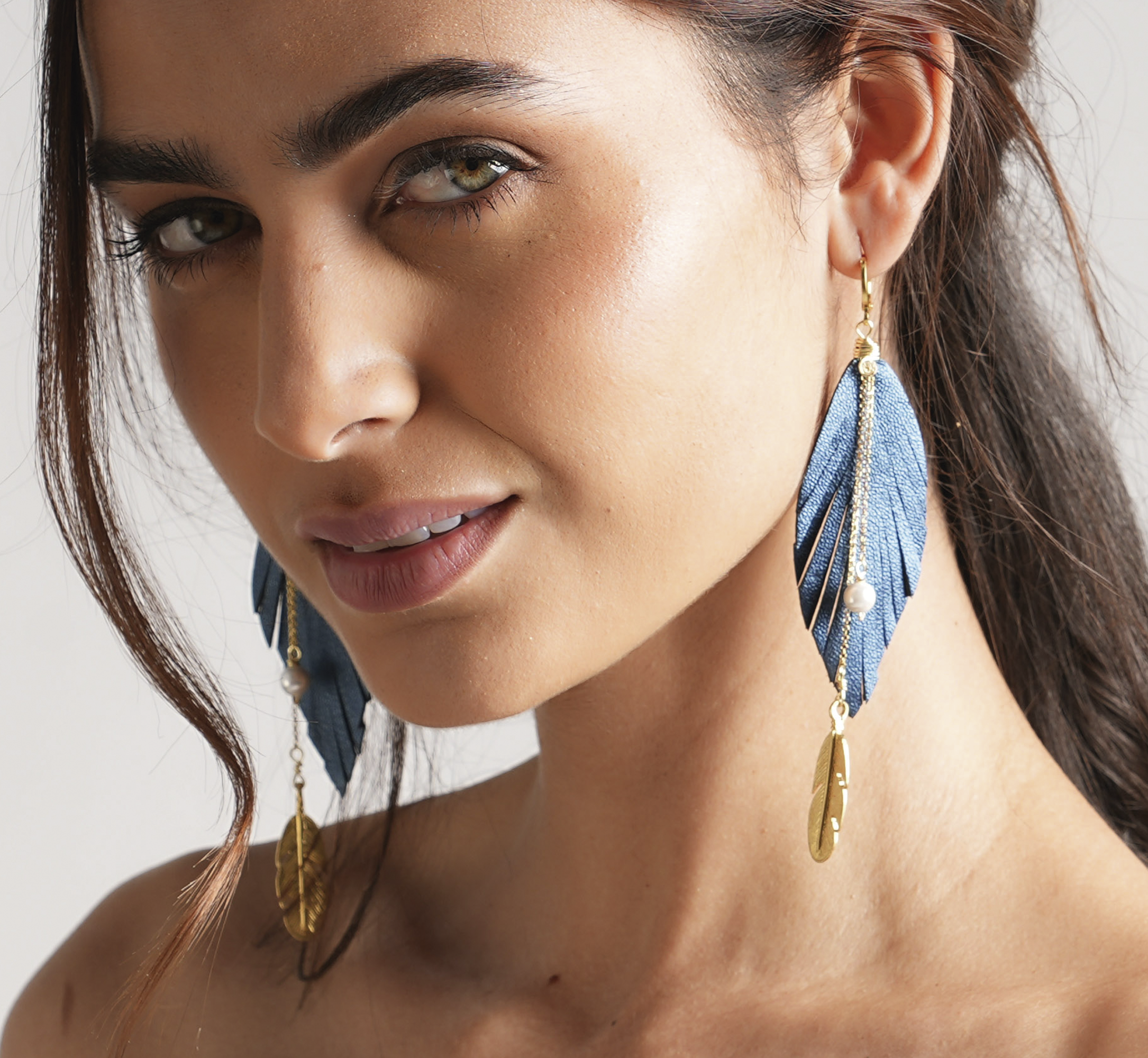 Aretes Mini Guacamayo Azul