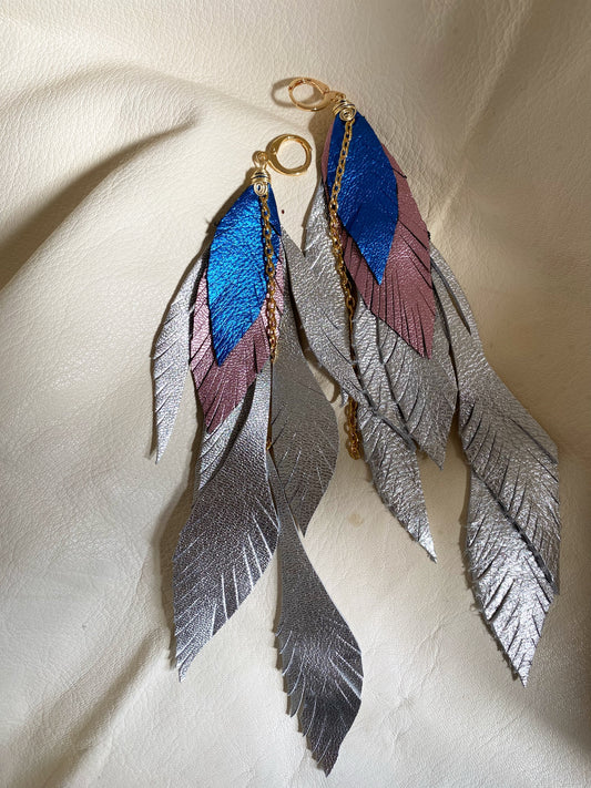 Aretes Gyps pluma triple Plata